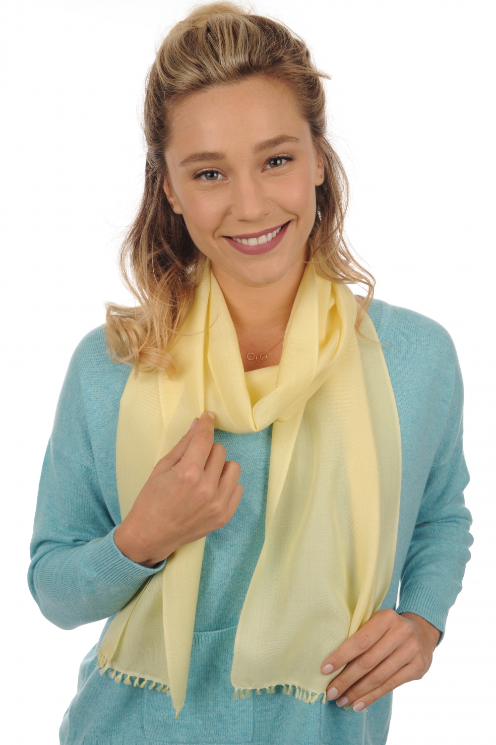 Cashmere & Seide accessoires kaschmir stolas scarva pastelgelb 170x25cm